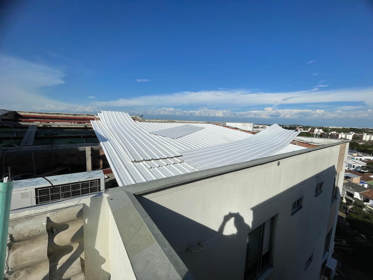 Instalación de cubiertas en teja UPVC, imagen 1
