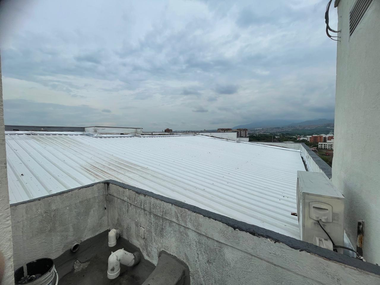 Instalación de cubiertas en teja UPVC, imagen 2