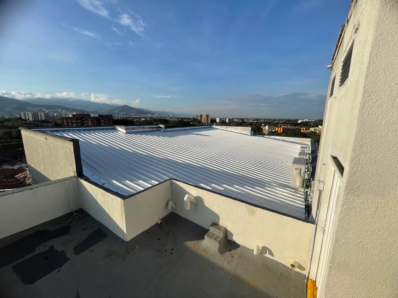 Instalación de cubiertas en teja UPVC, imagen 3